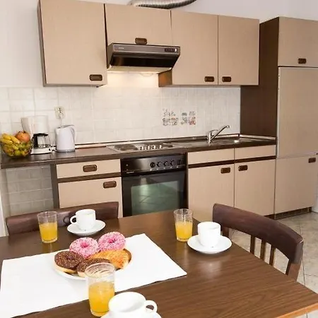 Apartamento In With Sea View, Balcony, Air Conditioning, Wifi 5146-5 *